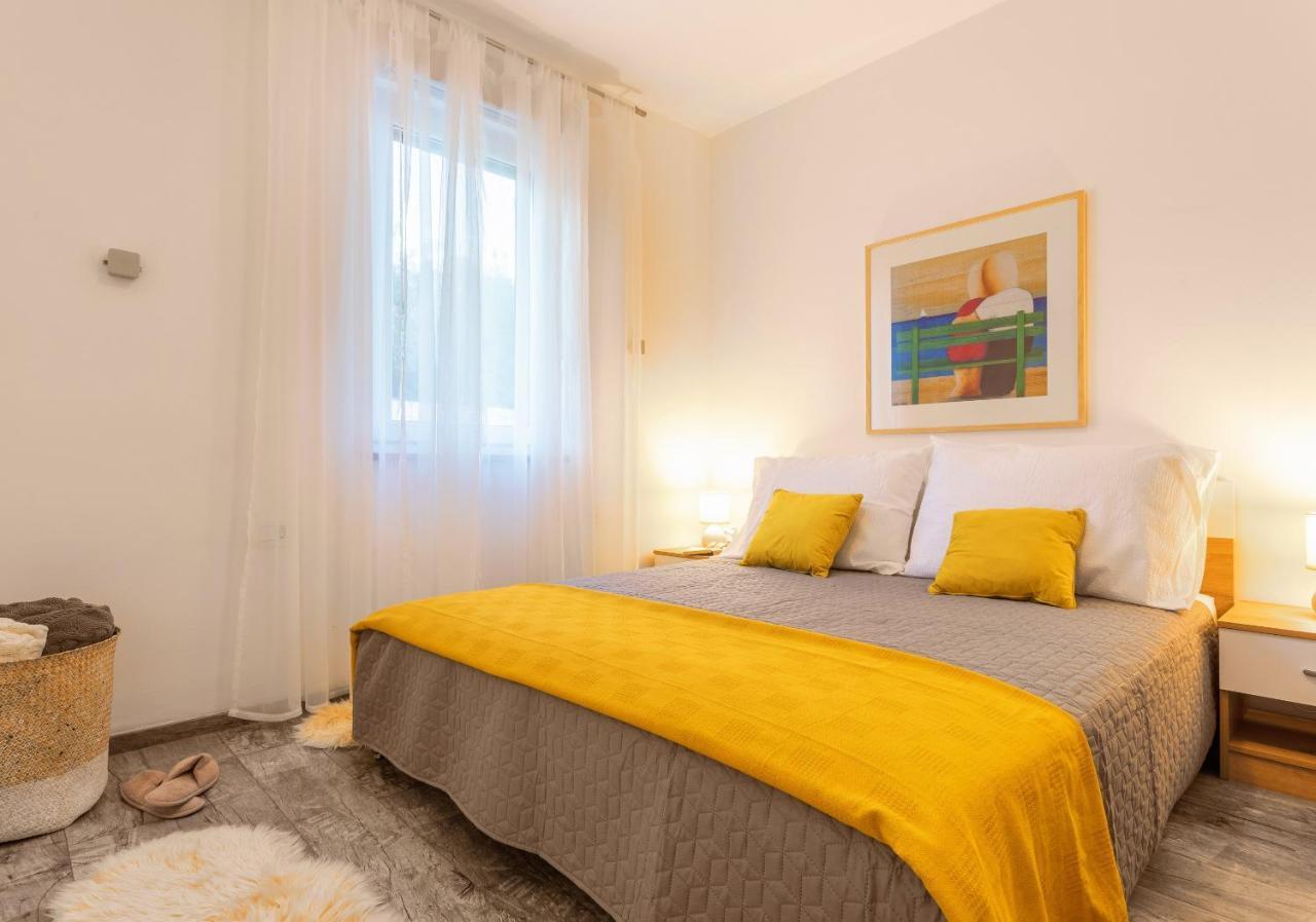 Apartman Olive Supetar Luaran gambar